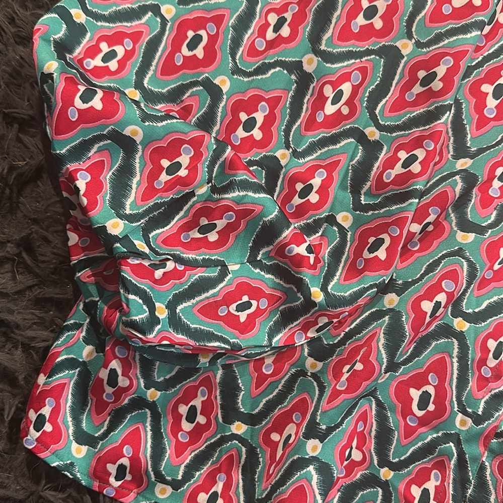 Abstract pattern blouse - Picture 2 of 4